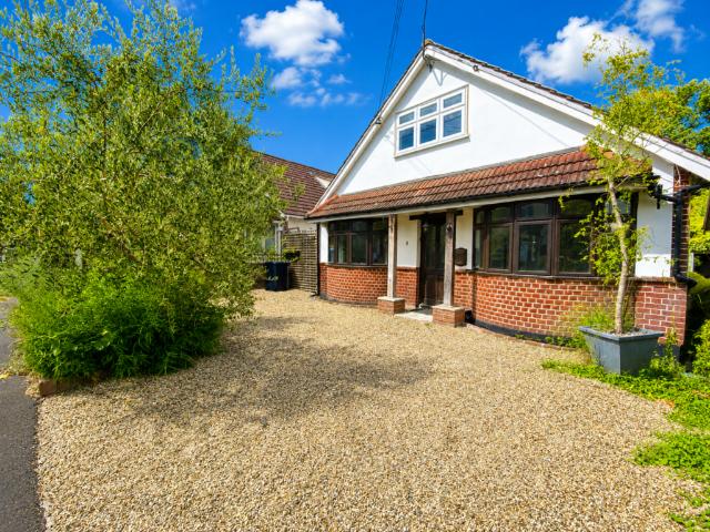 Bungalow for sale in Hutton, Navestock Side