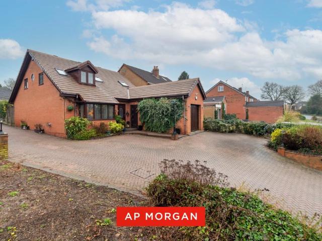 Bungalow for sale in Wythall CP, Bromsgrove