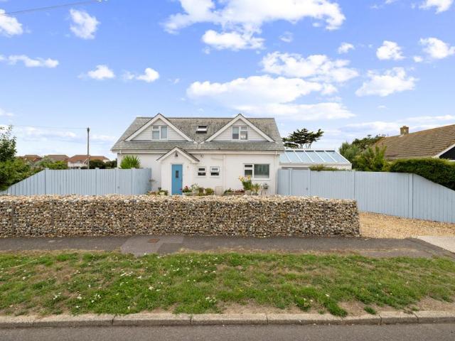 Bungalow for sale in Littlecote, West Sussex