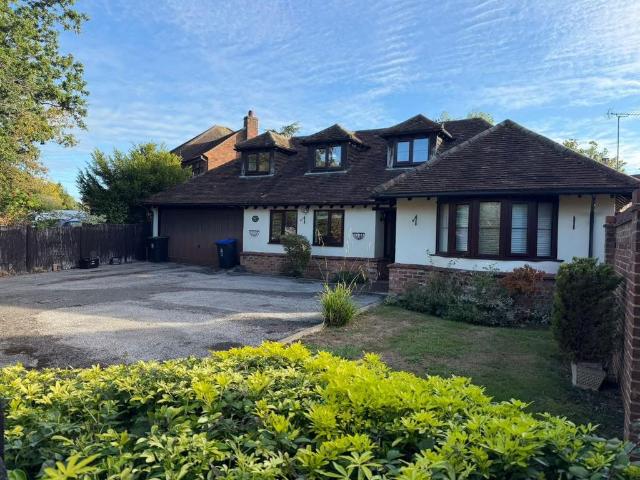 Bungalow for sale in Swallow, Buckinghamshire