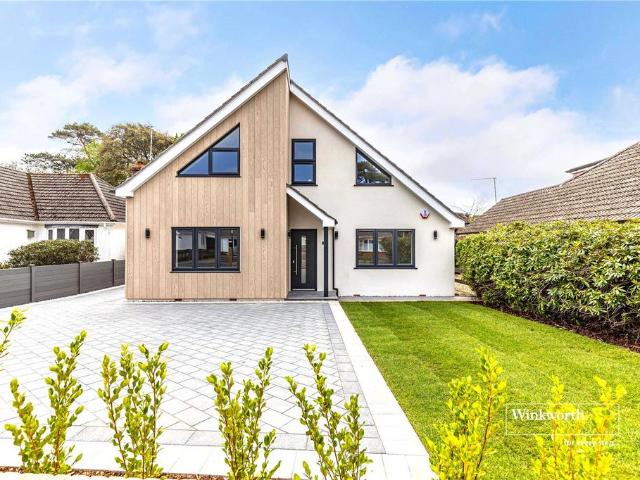 Bungalow for sale in Friars Cliff, Christchurch