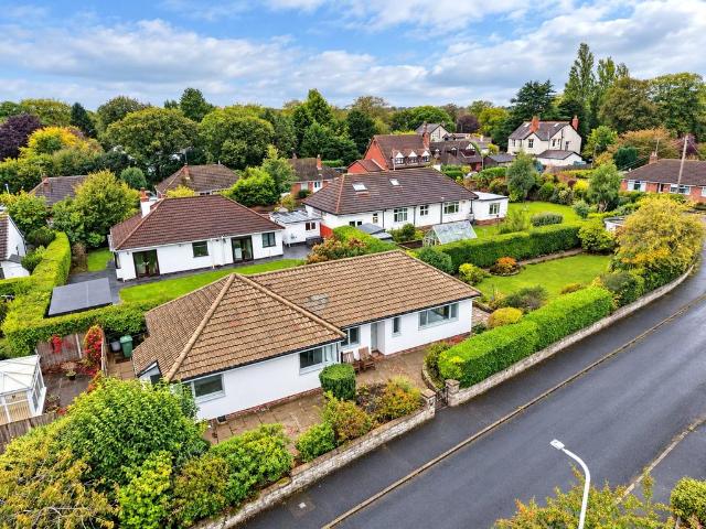 Bungalow for sale in Barnston, Liverpool City Region