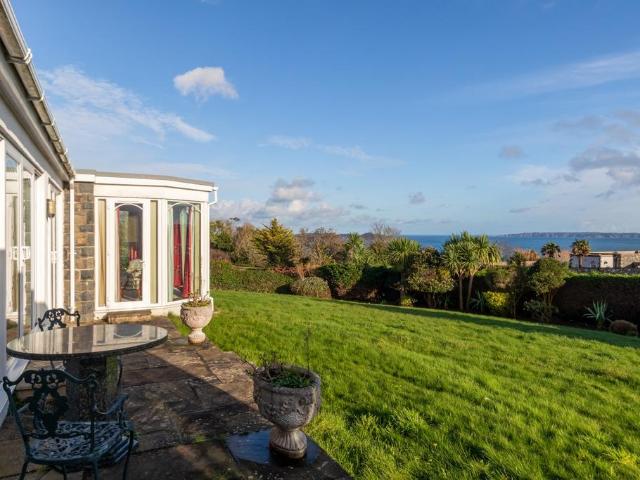 Bungalow for sale