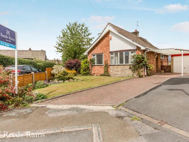 Bungalow for sale in Kerridge, Bollington