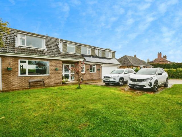 Bungalow for sale in Belleau, Lincolnshire