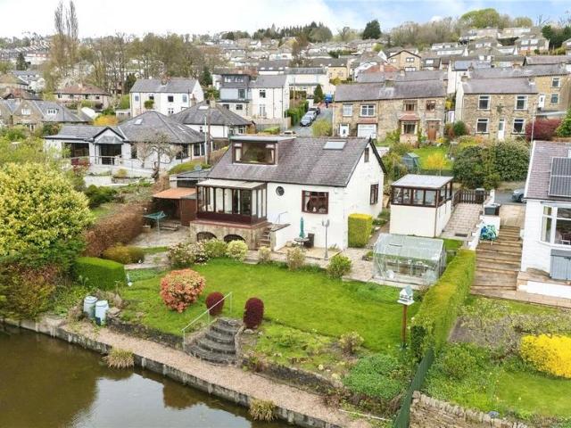 Bungalow for sale in Riddlesden, West Yorkshire