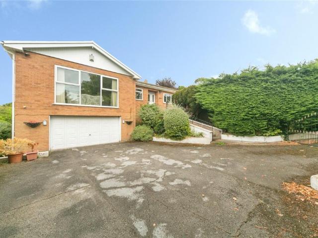 Bungalow for sale in Old Colwyn, Wales