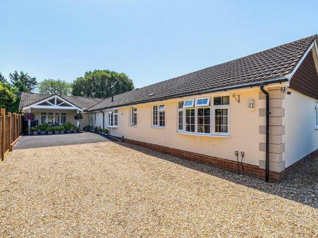 Bungalow for sale in Bolton Low Houses, Hampshire