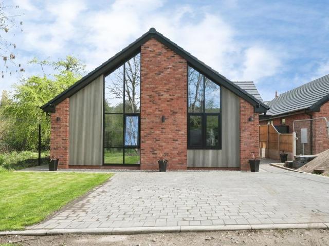 Bungalow for sale in East Midlands