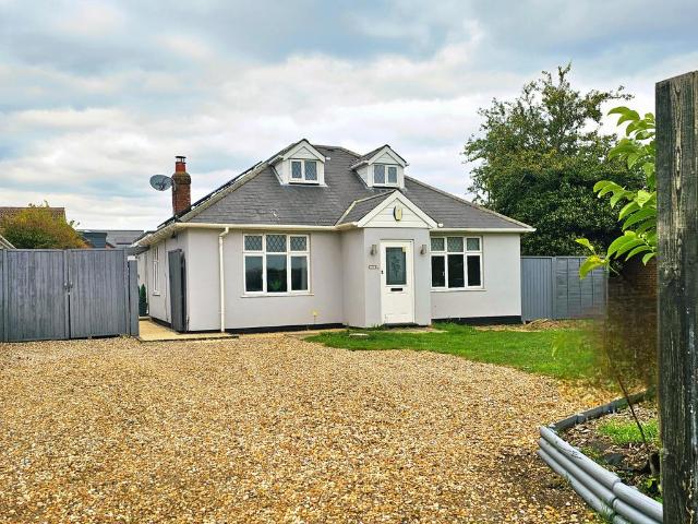 Bungalow for sale in Arrington, Cambridgeshire