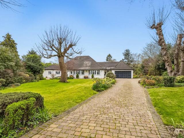 Bungalow for sale in Oaklands, Fretherne