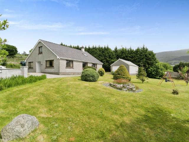 Bungalow for sale in Llanddeiniolen, Deiniolen