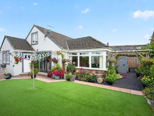 Bungalow for sale