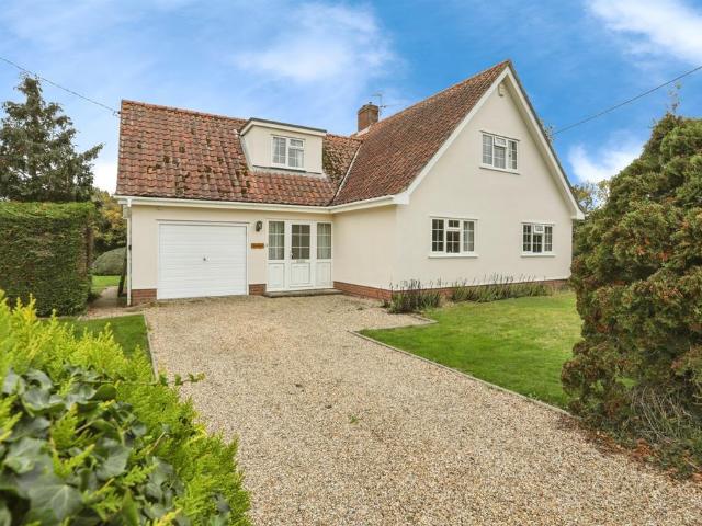 Bungalow for sale in Saxtead Little Green, Eastbridge