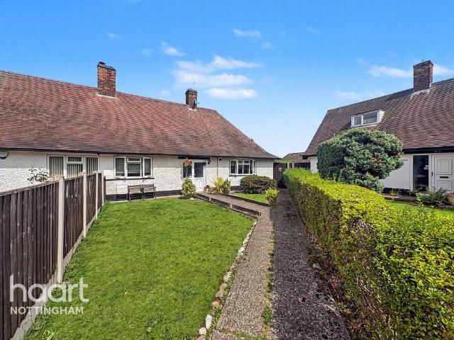 Bungalow for sale in Wollaton Park, Haddon