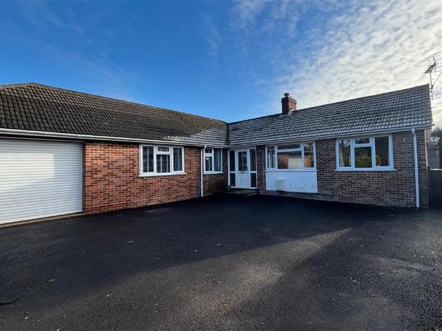 Bungalow for sale in Alderholt, East Dorset