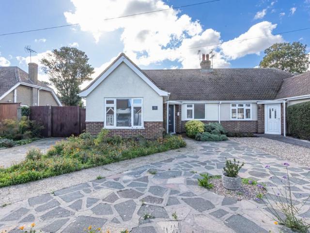 Bungalow for sale in Birchington, Thanet