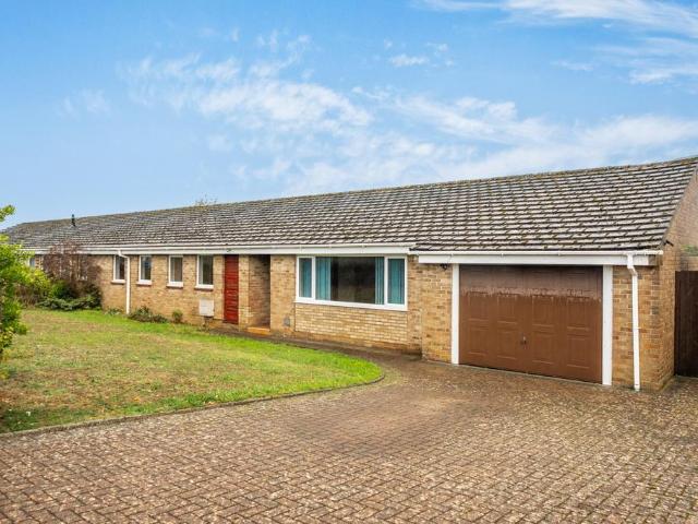 Bungalow for sale in Bicester, Cherwell