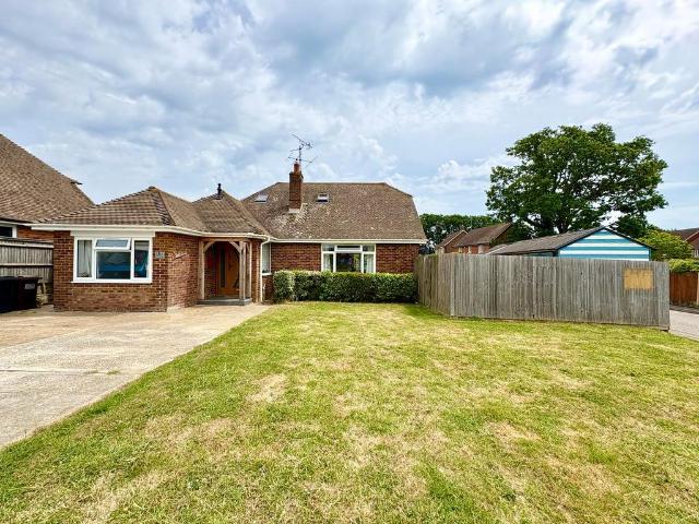 Bungalow for sale in Little Common, Heathlands
