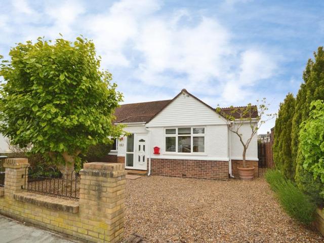 Bungalow for sale in Whitton, Greater London