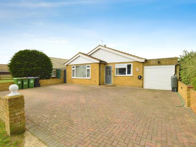 Bungalow for sale in Folkestone, Kent
