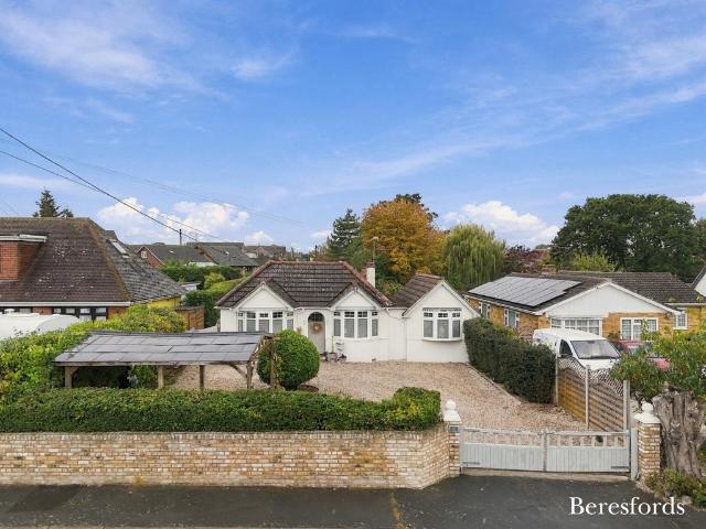 Bungalow for sale in Maylandsea, Maldon