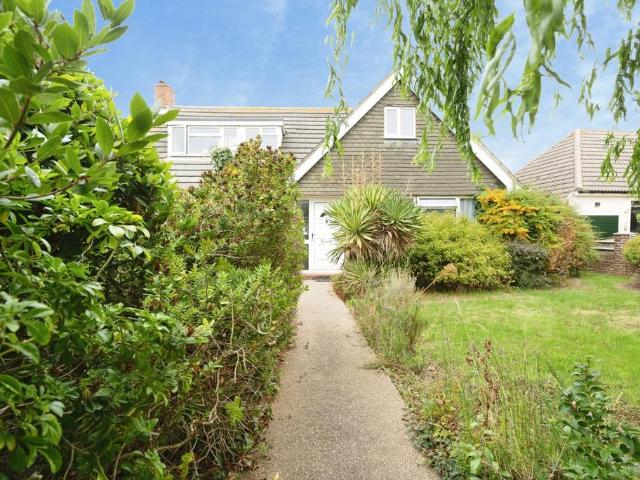 Bungalow for sale in Spring Vale, Hampshire