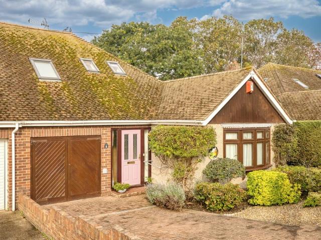 Bungalow for sale in Upton, Thanet