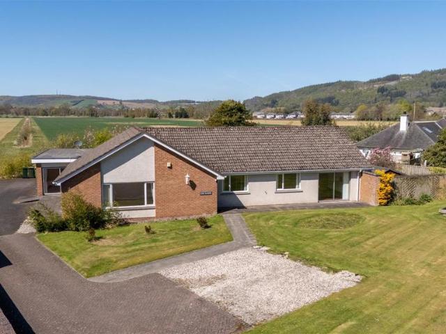 Bungalow for sale in Bridge Of Earn, Scotland