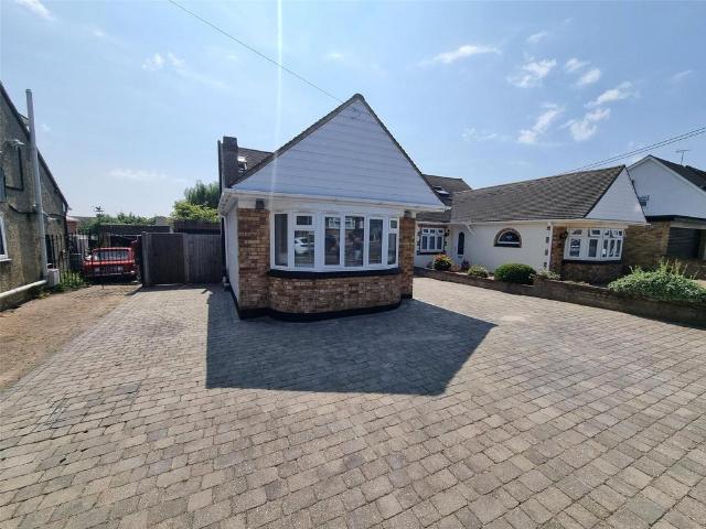 Bungalow for sale in Barling, Essex