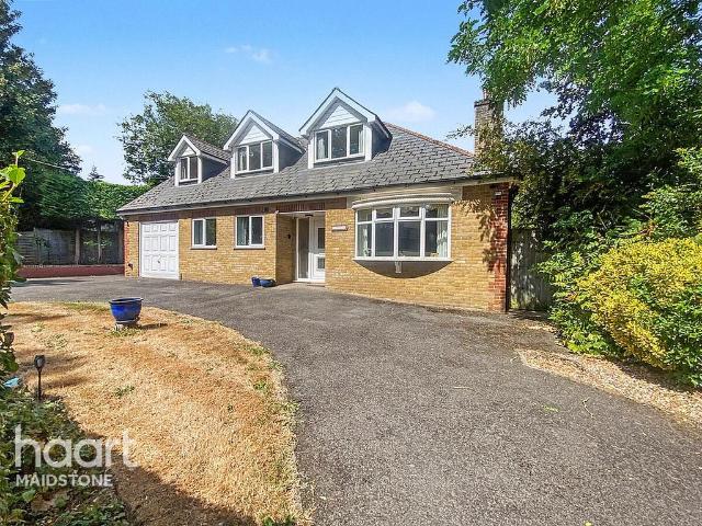 Bungalow for sale in Ringlestone, Midway