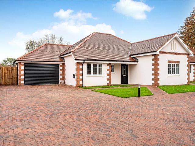 Bungalow for sale in Penn Bottom, Buckinghamshire