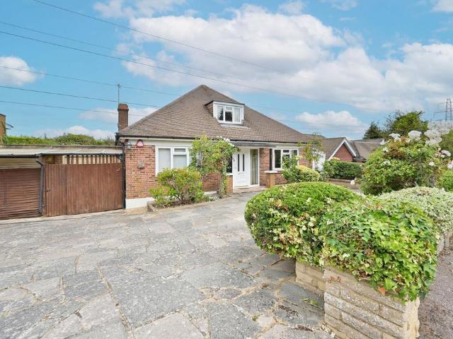 Bungalow for sale in Bushey, Bushey Heath