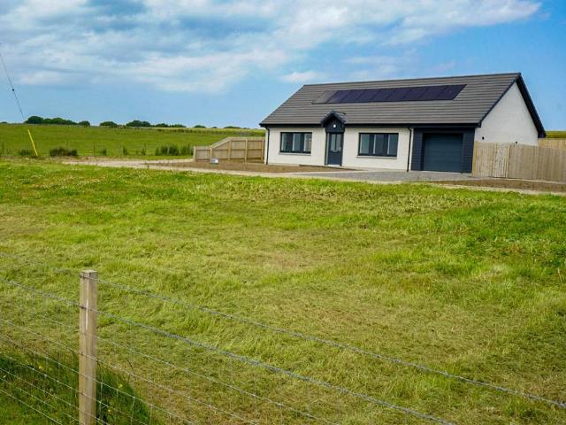 Bungalow for sale in Ardallie, Scotland