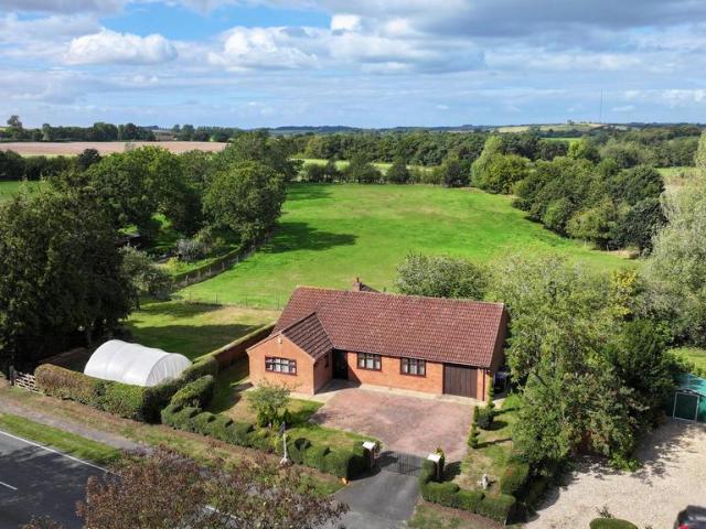 Bungalow for sale in Belleau, Lincolnshire