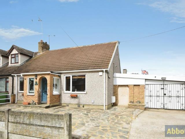 Bungalow for sale in Shotgate, Essex