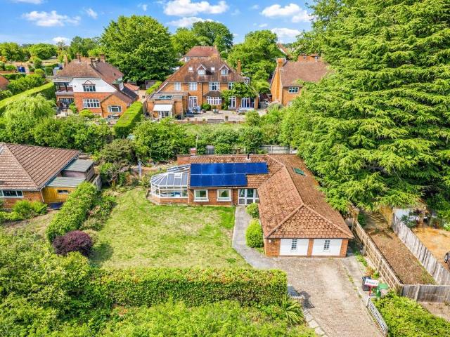 Bungalow for sale in St Albans, Five Acres