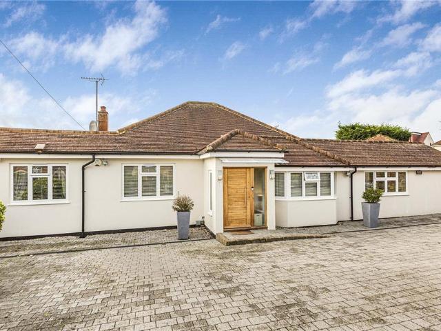 Bungalow for sale in New Barnet, East Barnet