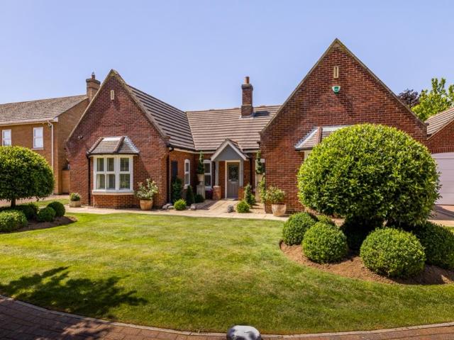 Bungalow for sale in Gosberton Clough, Lincolnshire