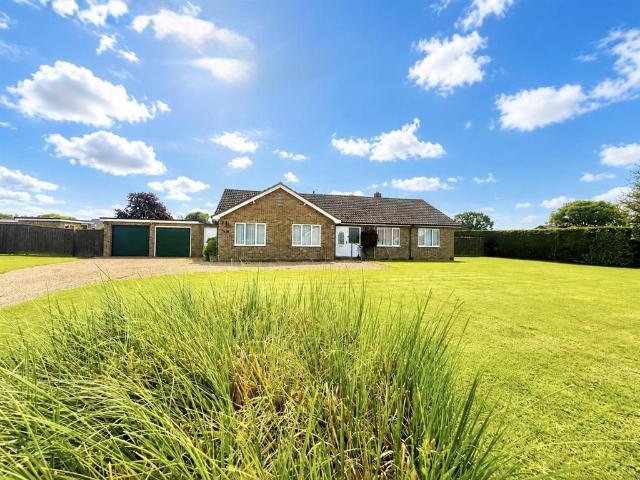 Bungalow for sale in Chedburgh, Suffolk