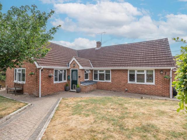 Bungalow for sale in Barton Stacey, Hampshire