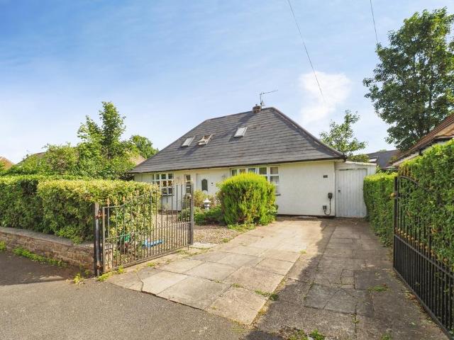 Bungalow for sale in Wollaton Park, Haddon