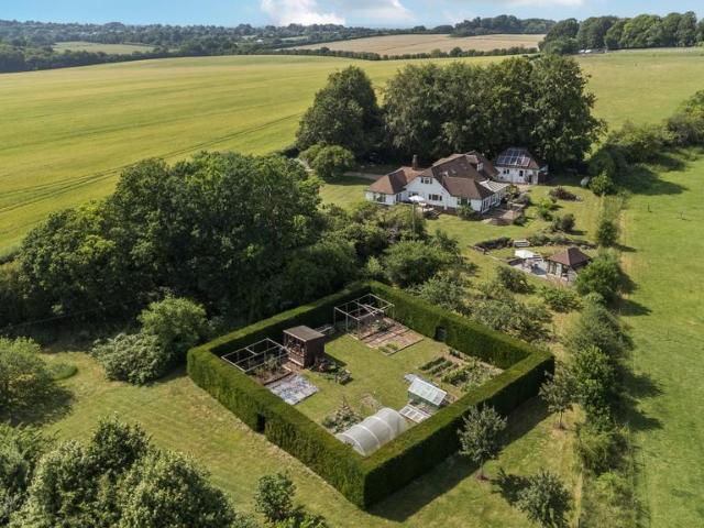 Bungalow for sale in Springvale, Hampshire