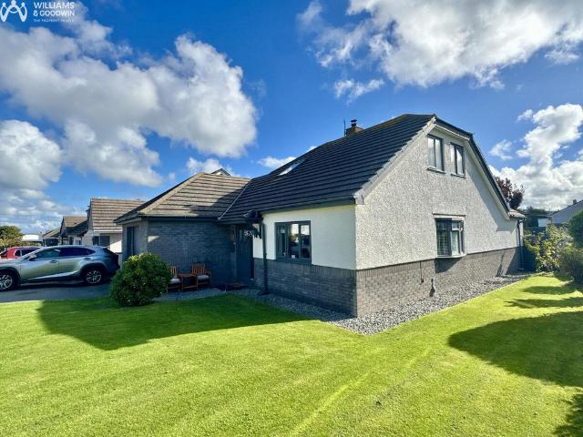 Bungalow for sale in Pentre Pella, Llaingoch