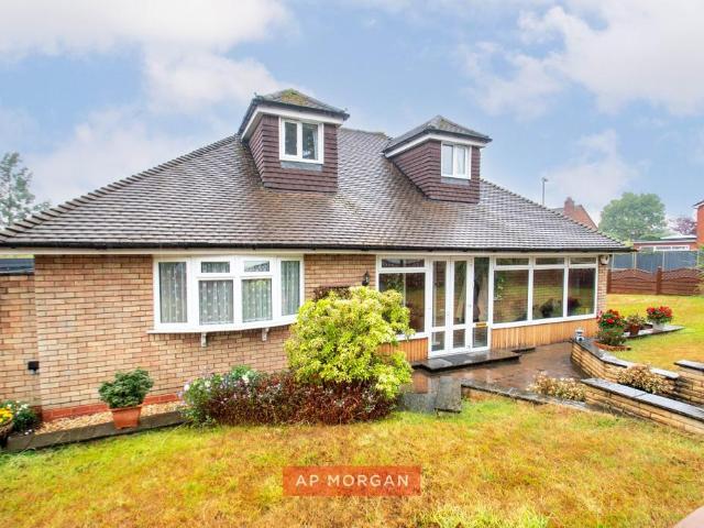 Bungalow for sale in Redditch, Worcestershire