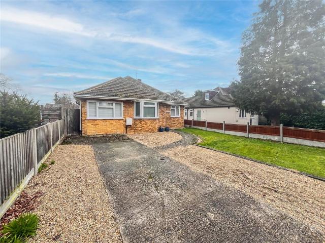 Bungalow for sale in Wraysbury