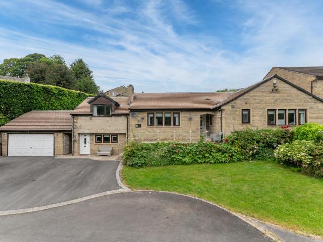 Bungalow for sale in West Yorkshire