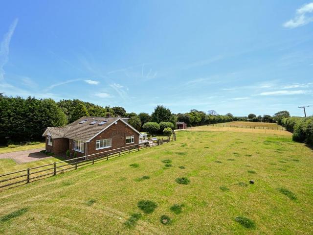 Bungalow for sale in Bridgefield, Kent