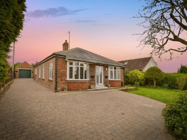 Bungalow for sale in Hutton Rudby, York and North Yorkshire