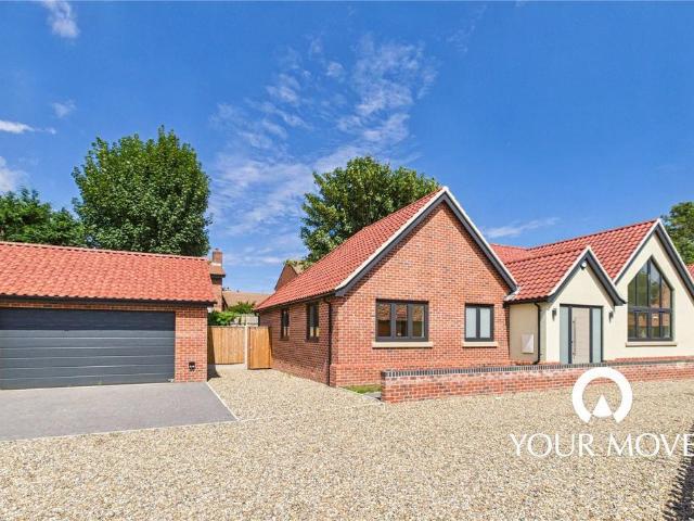 Bungalow for sale in Stokesby, Norfolk